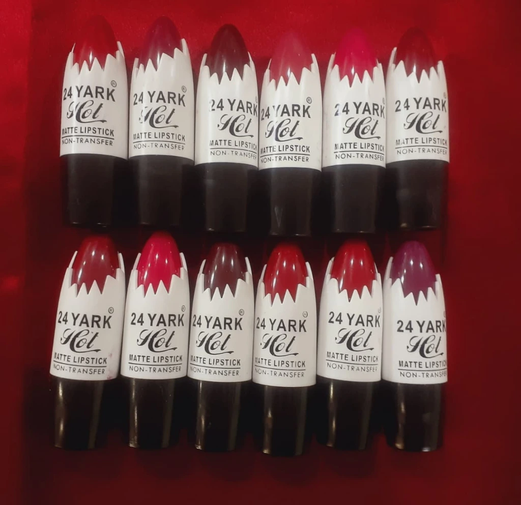 No 207.3 Lipstick.webp