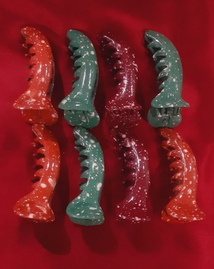 No 233.4 Hair clip.webp