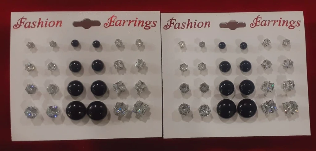 No 236.4 Earring Stud.webp