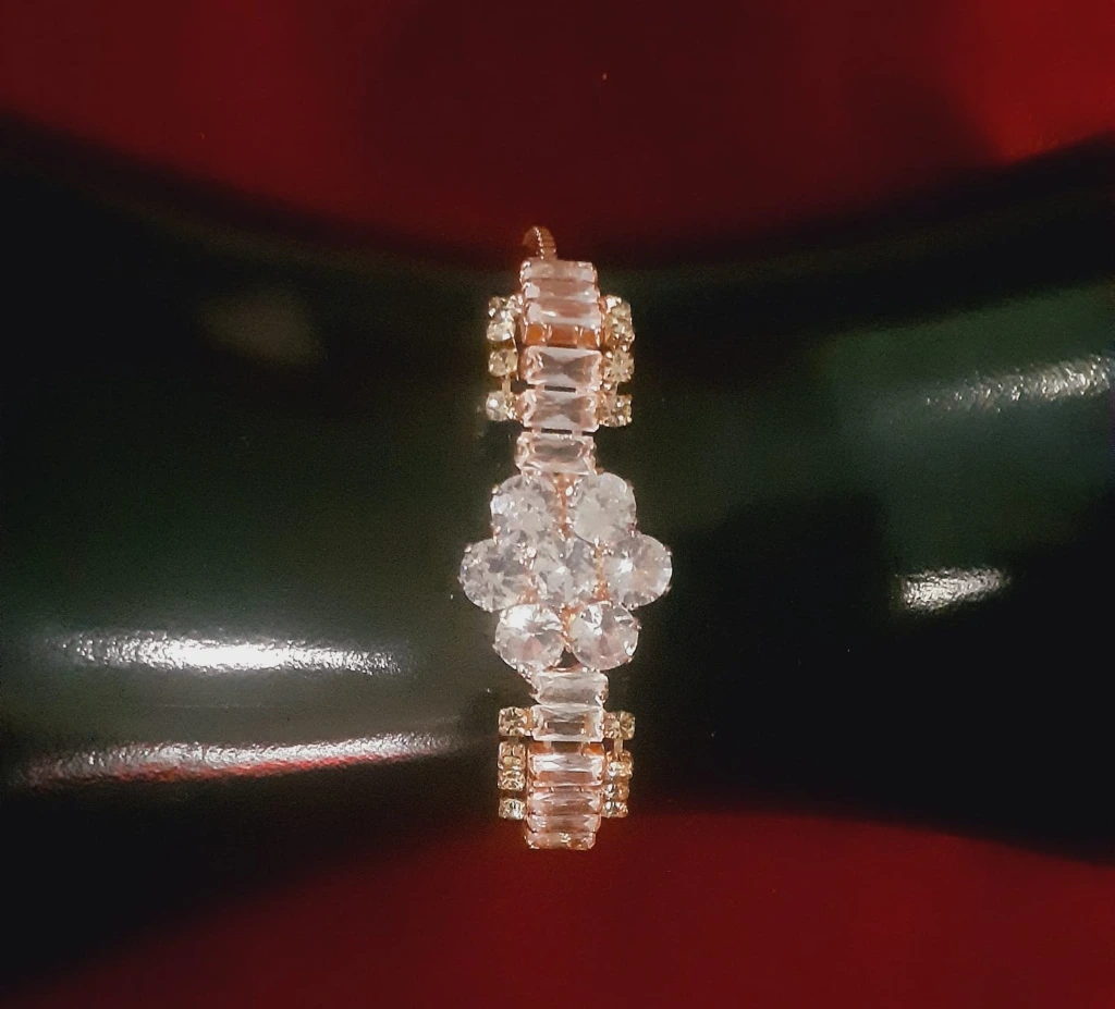 No 68.1 Adjusted bracelet.webp