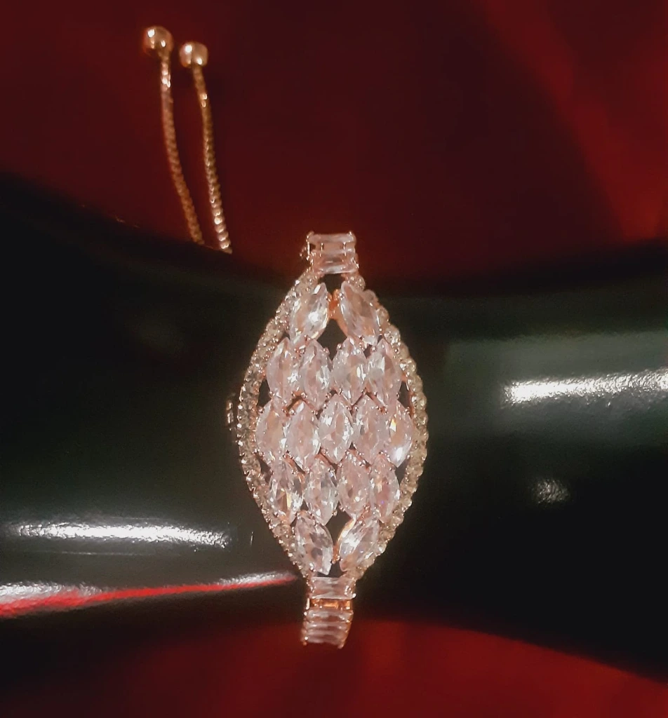 No 68.3 Adjusted bracelet.webp