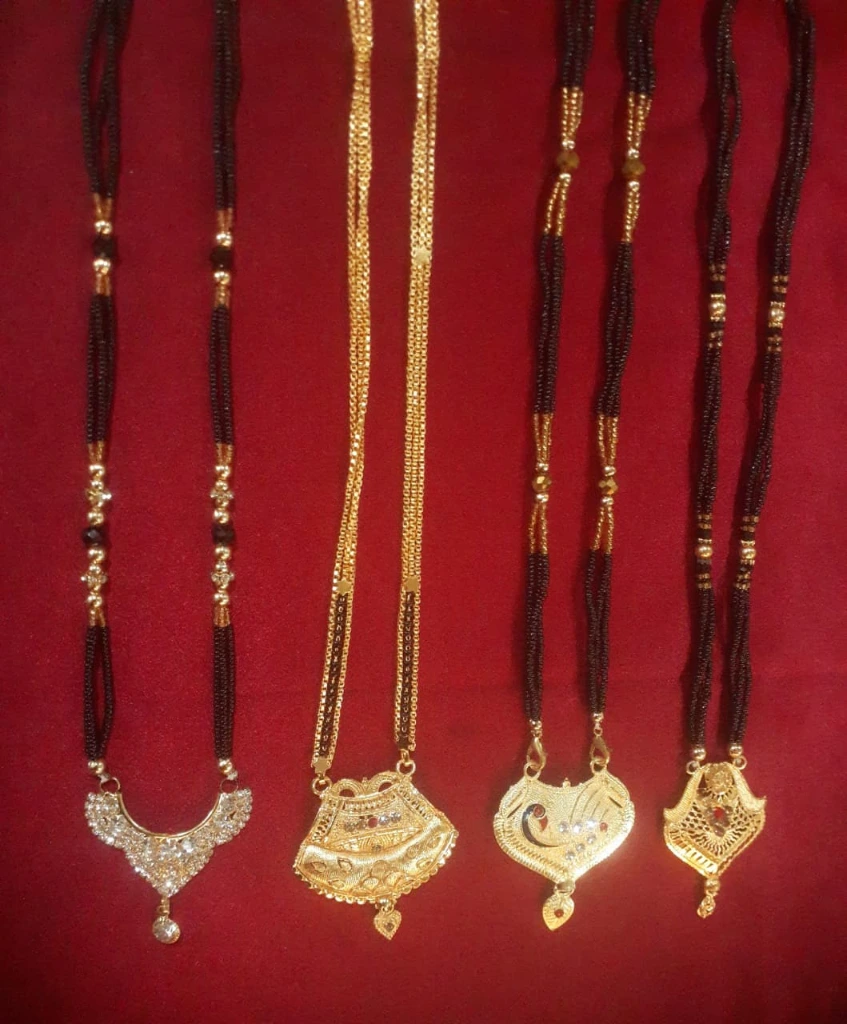 No 104.3 mangalsutra.webp