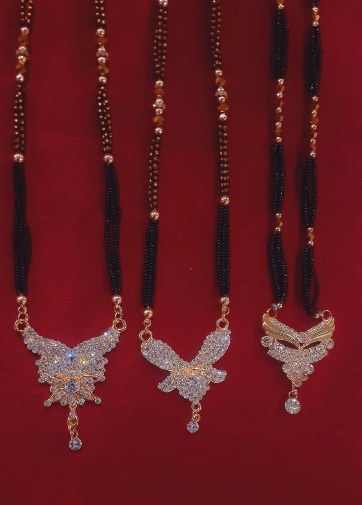 No 112.1 mangalsutra.webp