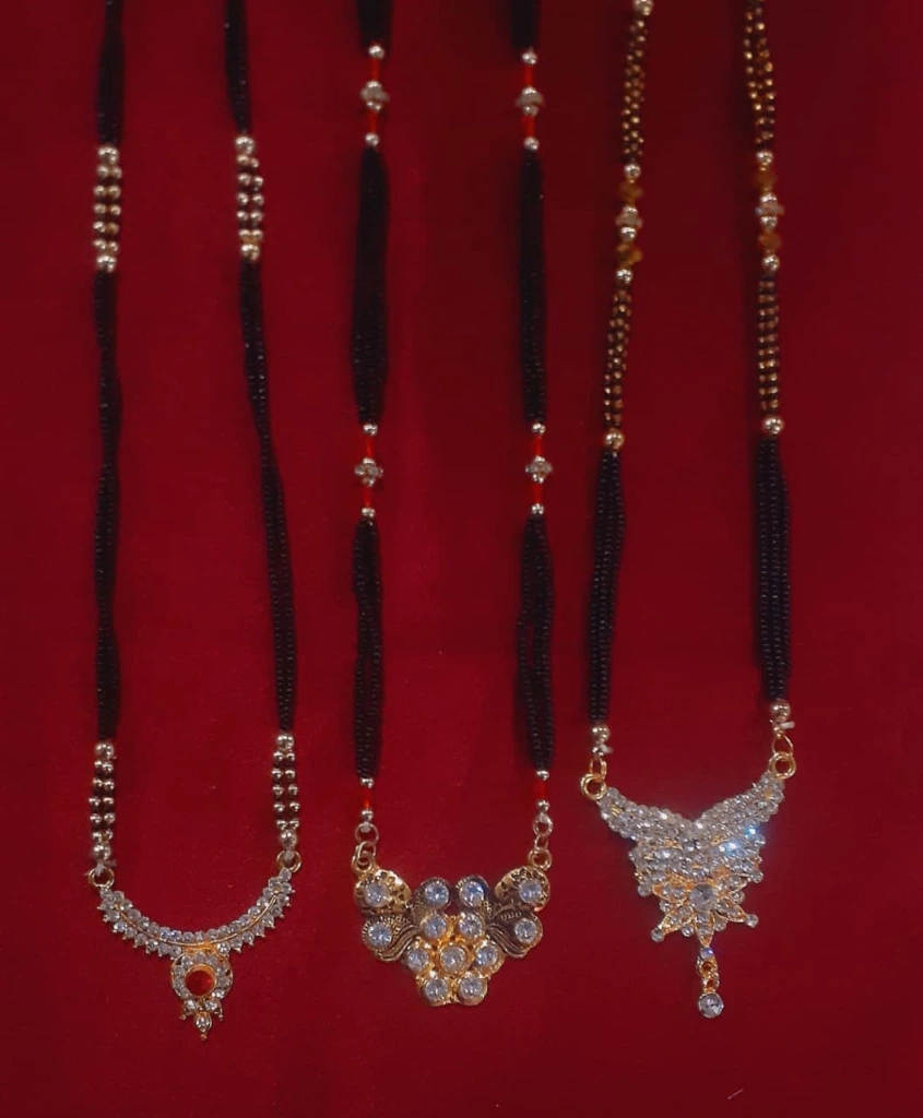 No 112.3 mangalsutra.webp