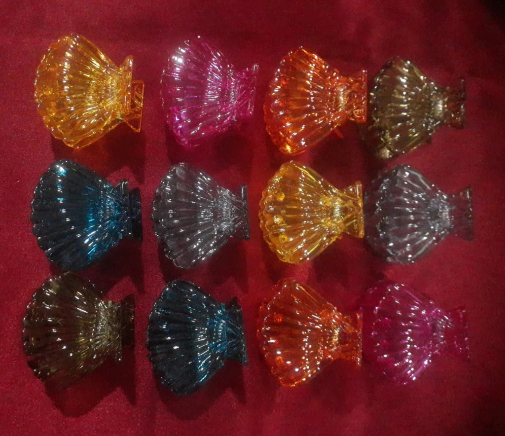 No 121 hair clip (3).webp