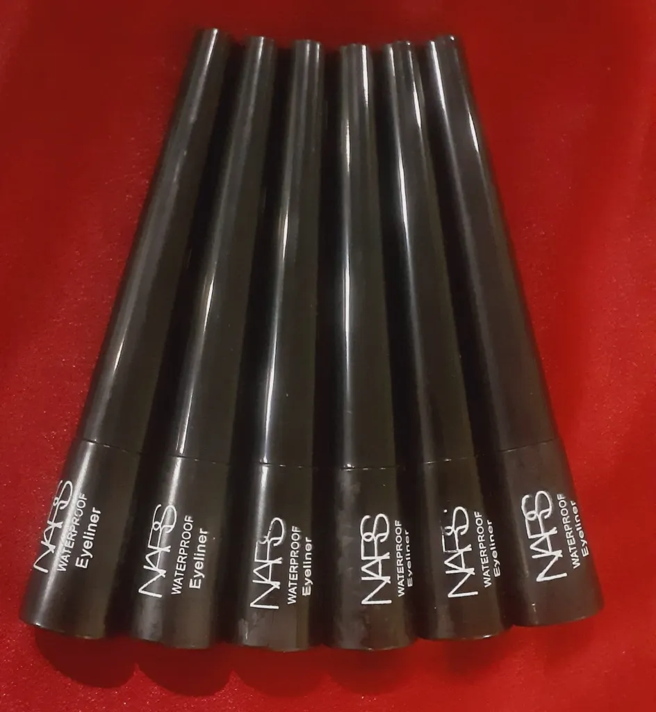 No 178 eyeliner (2).webp