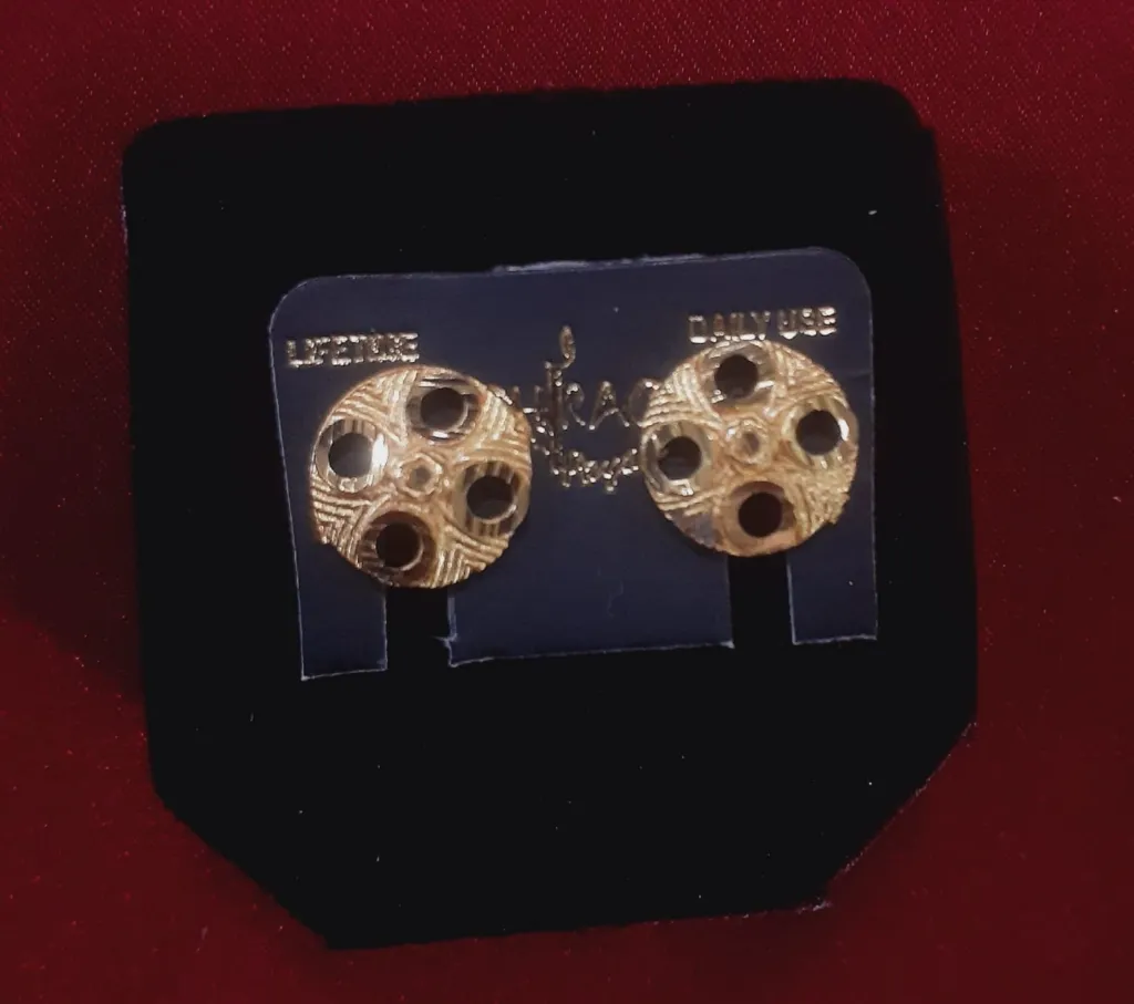 No 15.5 Gold Plated earing stud.webp