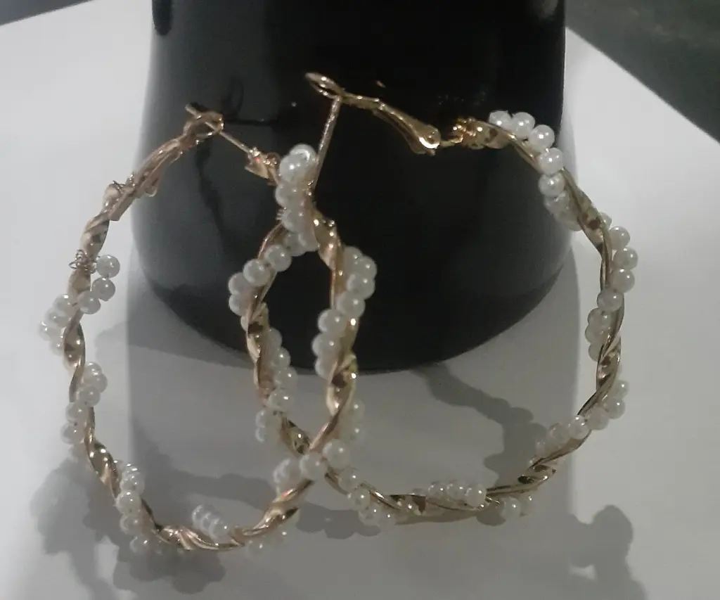 9. Gold Covering Items10.webp