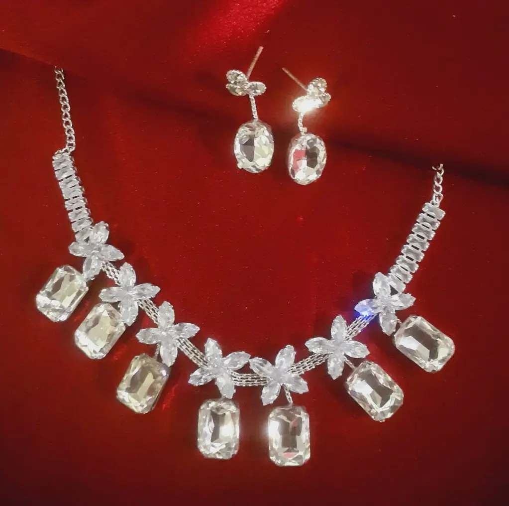 Jeweery Crysta (white) No 40 (1).webp