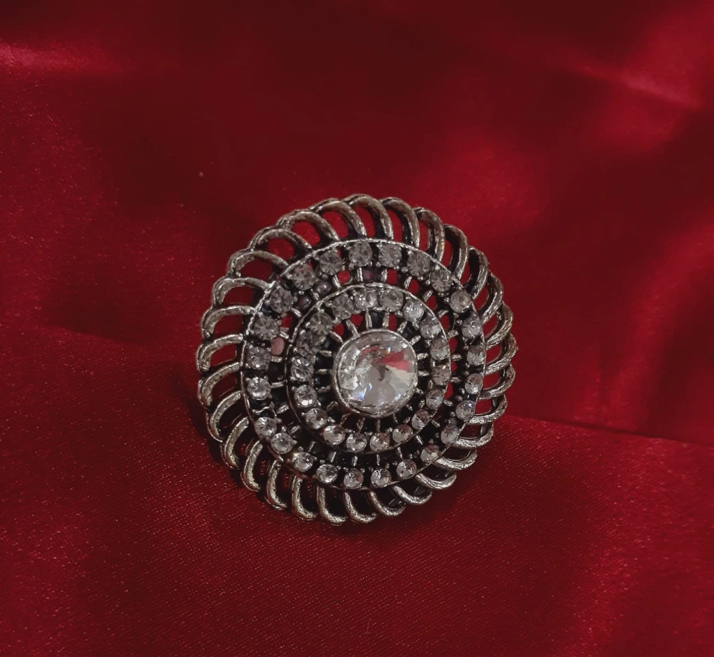 Ring crystal black No 76.3 .webp