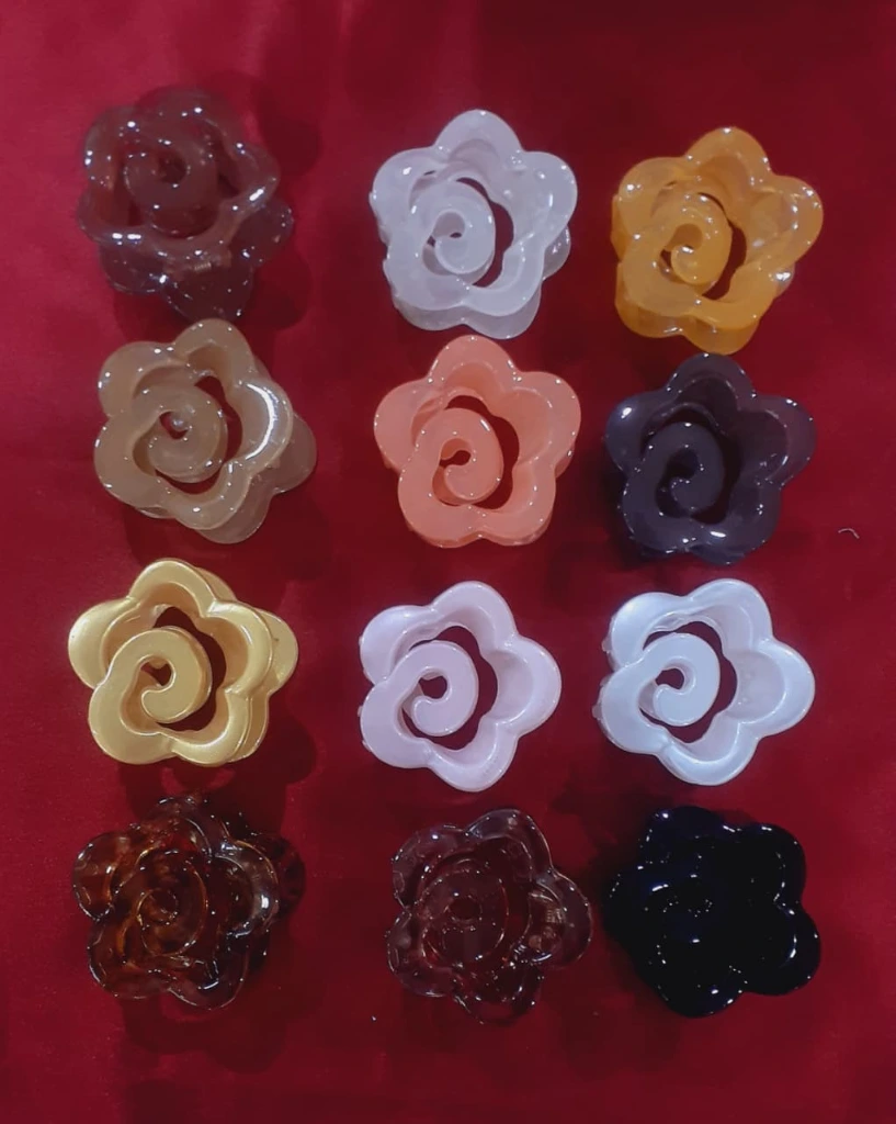 No 123.3 Hair Clip.webp