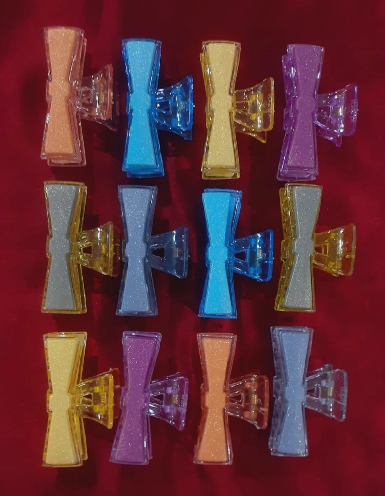 No 131.2 Hair clip.webp