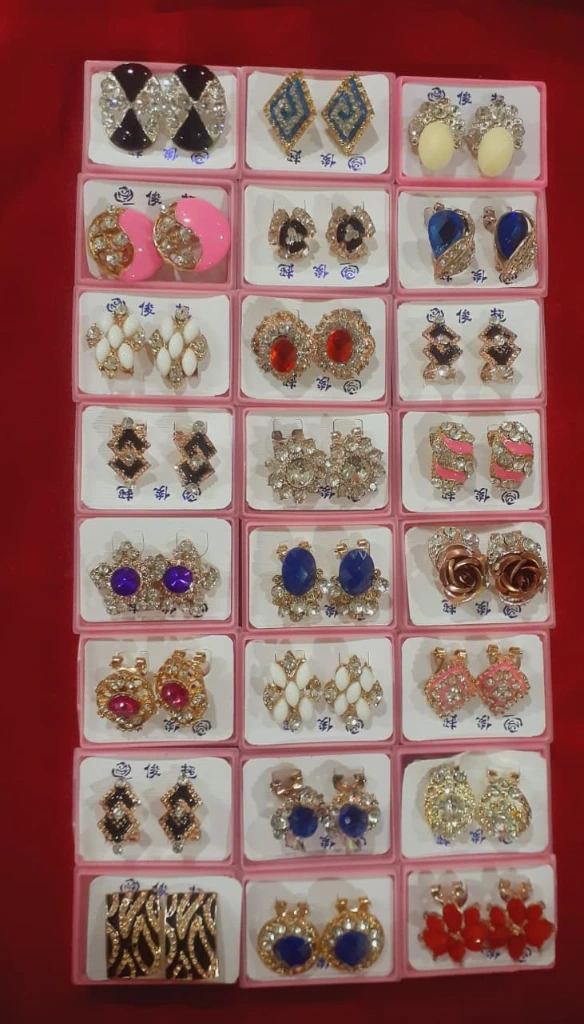 No 136.2 Earrings.webp