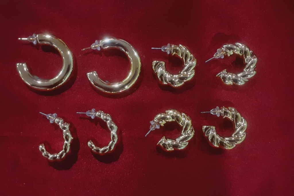 No 137.3 Earrings.webp