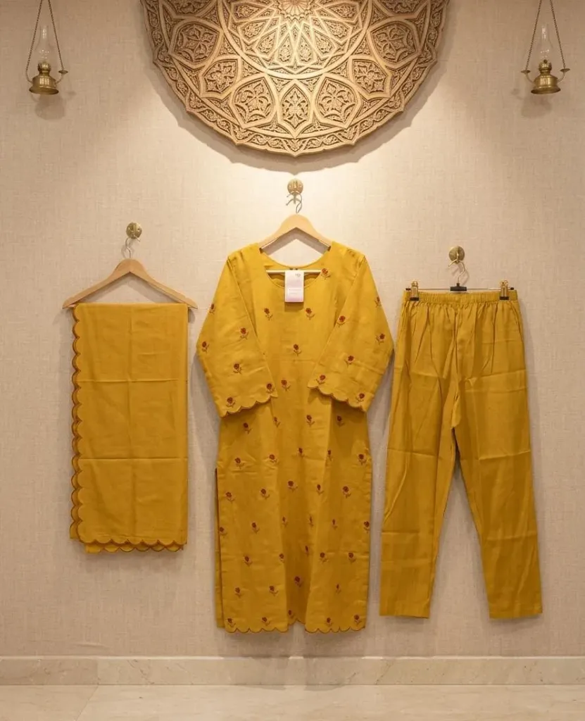 SP1217 - Churidhar Set(with shawl)