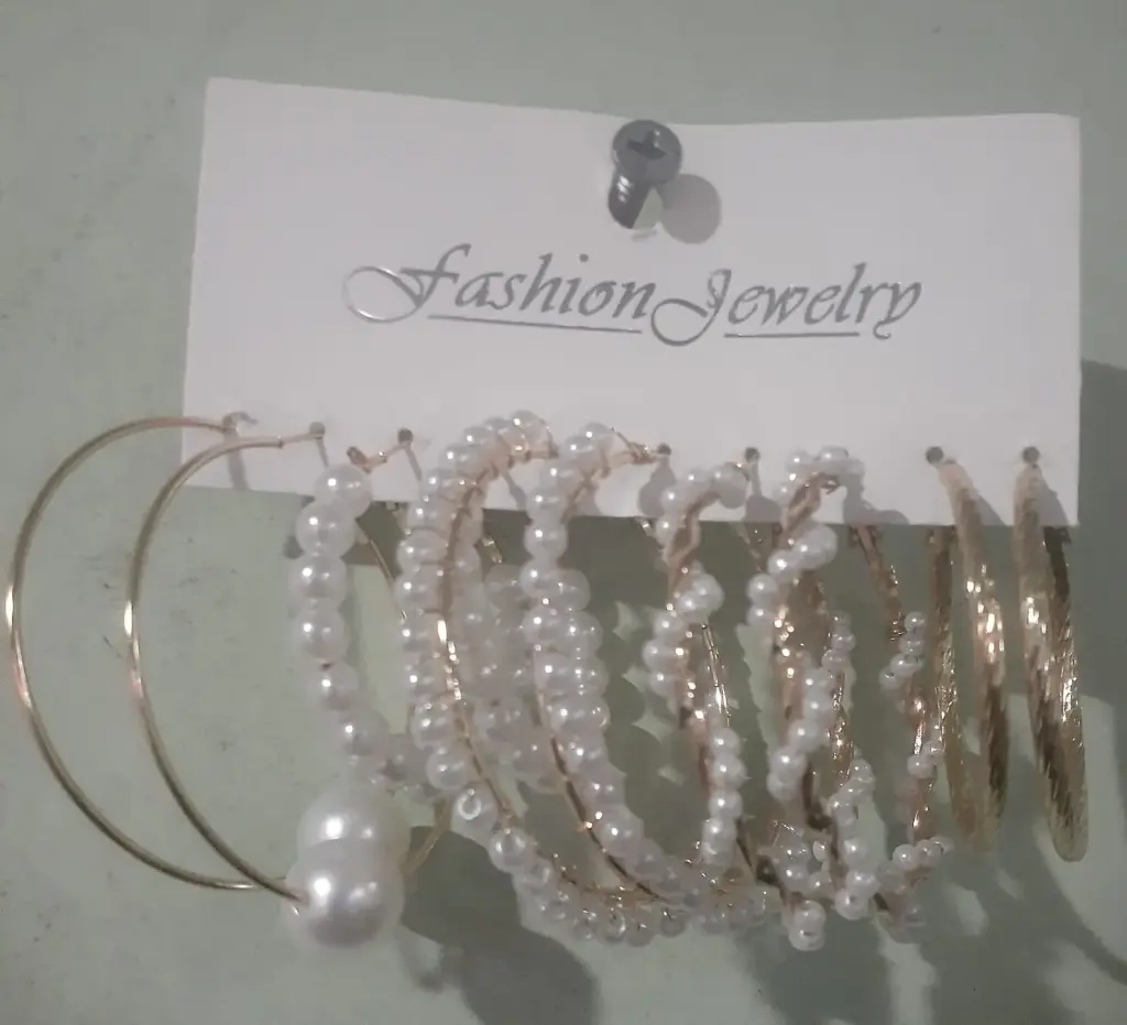TM00107-Gold Covering Item Earrings Big