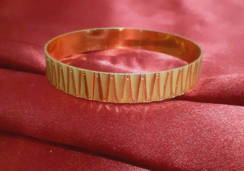 KP00179-Bangle