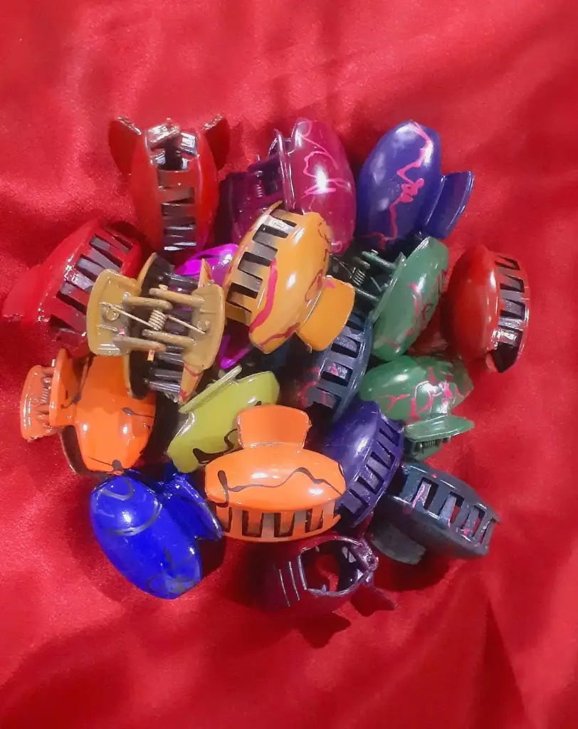 WH185-0000467 - Hair Clip (Small)