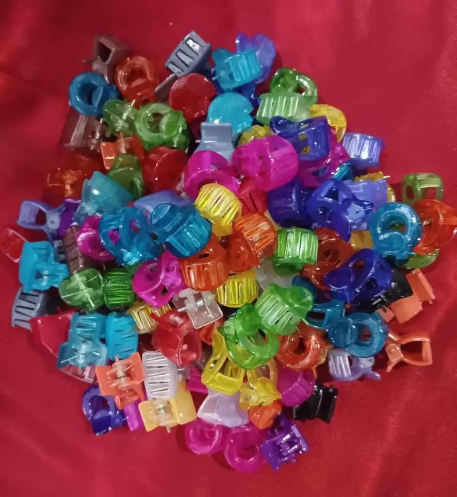 WH183-0000465 - Small Hair Clip