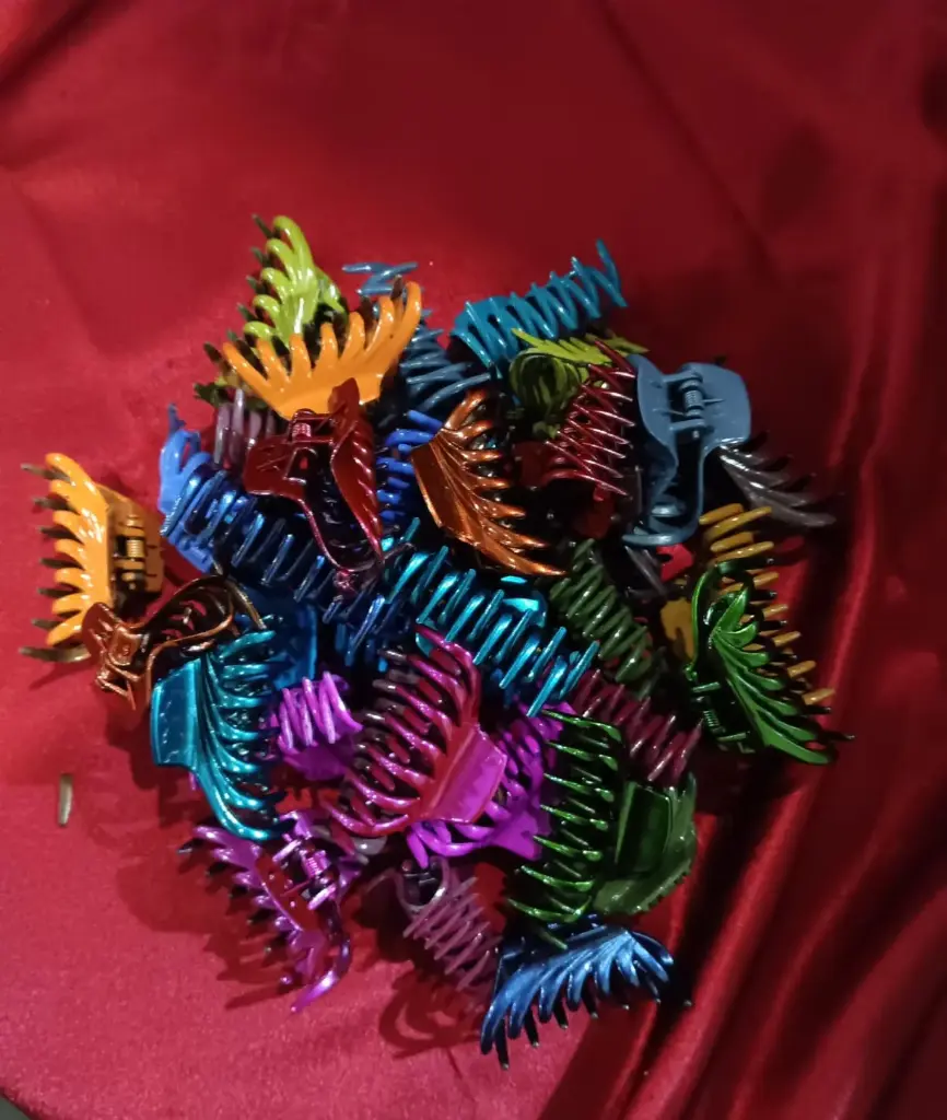 WH220-0000502 - Hair Clip Small