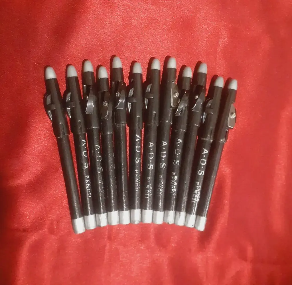 WH276-0000558 - Hybro Pencil