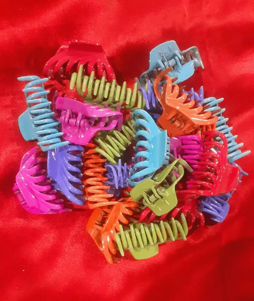 WH186-0000468 - Hair Clip (Small)