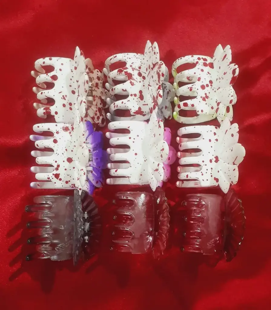 WH182-0000464 - Hair Clip (Small)