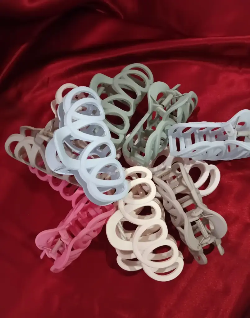 WH291-0000573 - Hair Clip Type 2