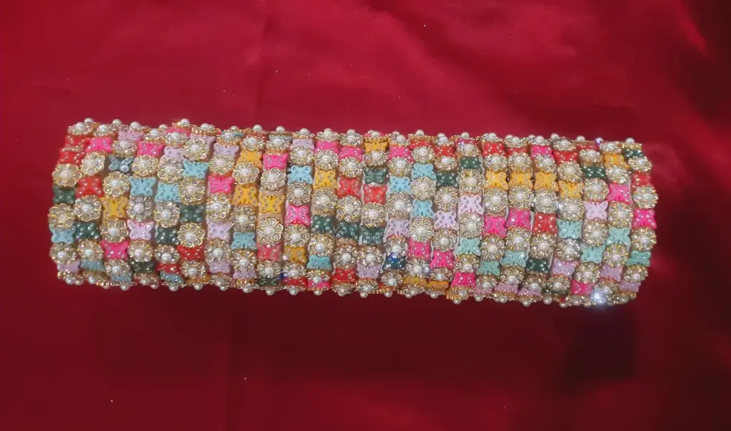 WHB18-0000200 - Bangles - Type 18