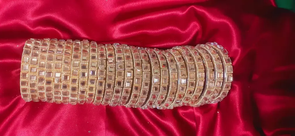 WHB23-0000205 - Bangles - Type 23