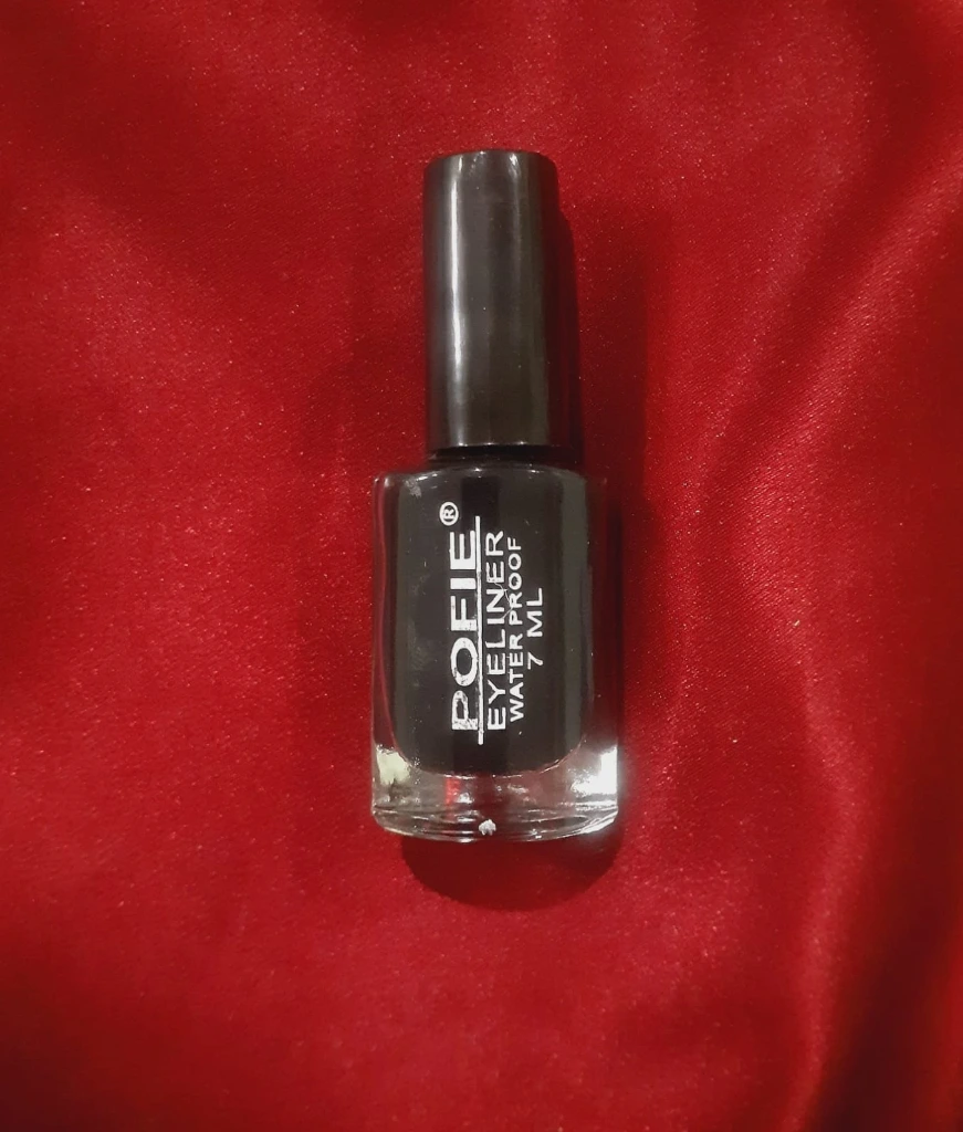 WH77-0000359 - Eyeliner & Muscara