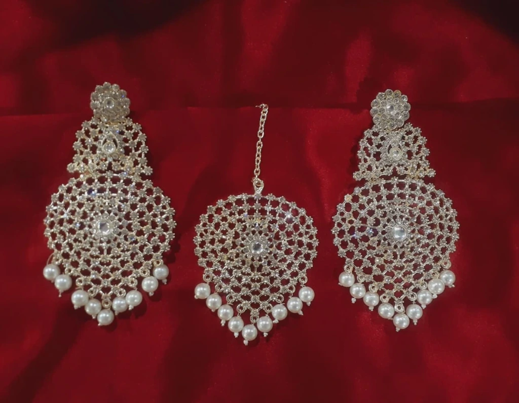 WH134-0000416 - Earing-Stone Jumuka