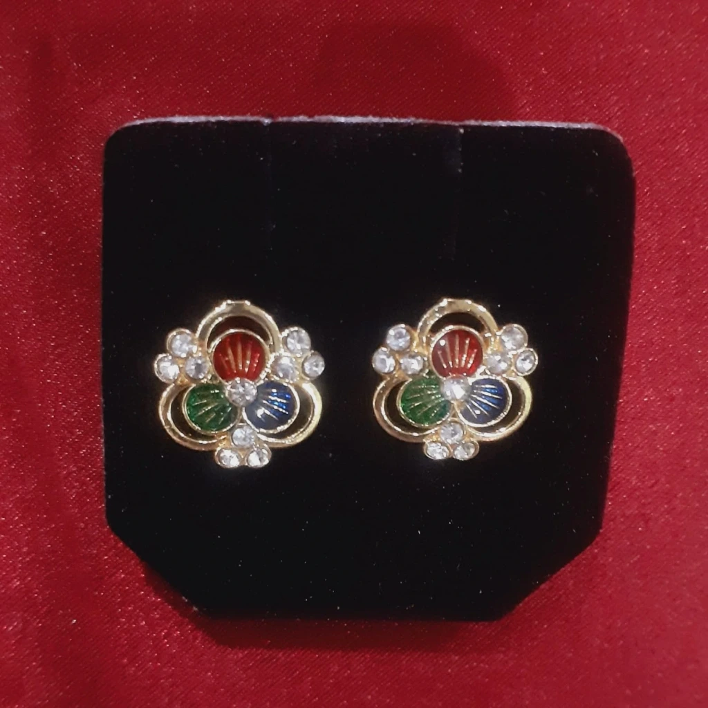 WH135-0000417 - Earing -goldplated Jumuka