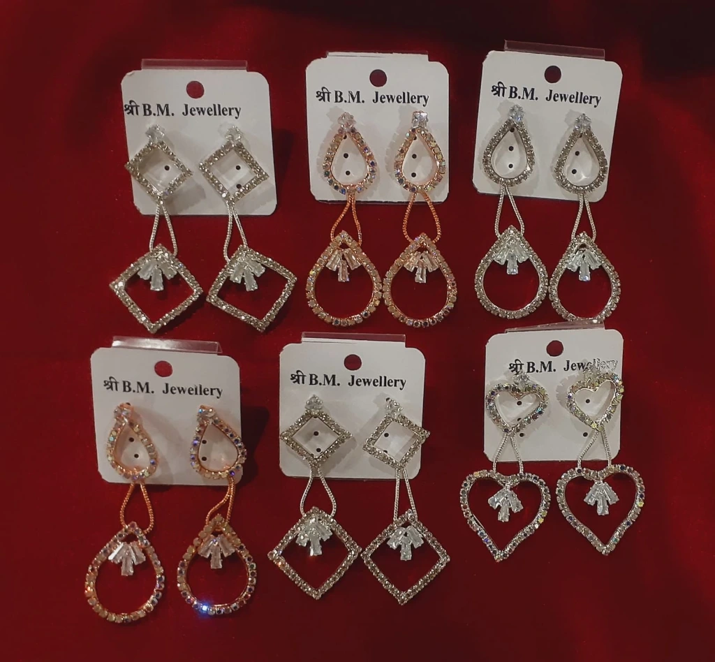 WH148-0000430 - Earing-Jumuki Hanging Stone