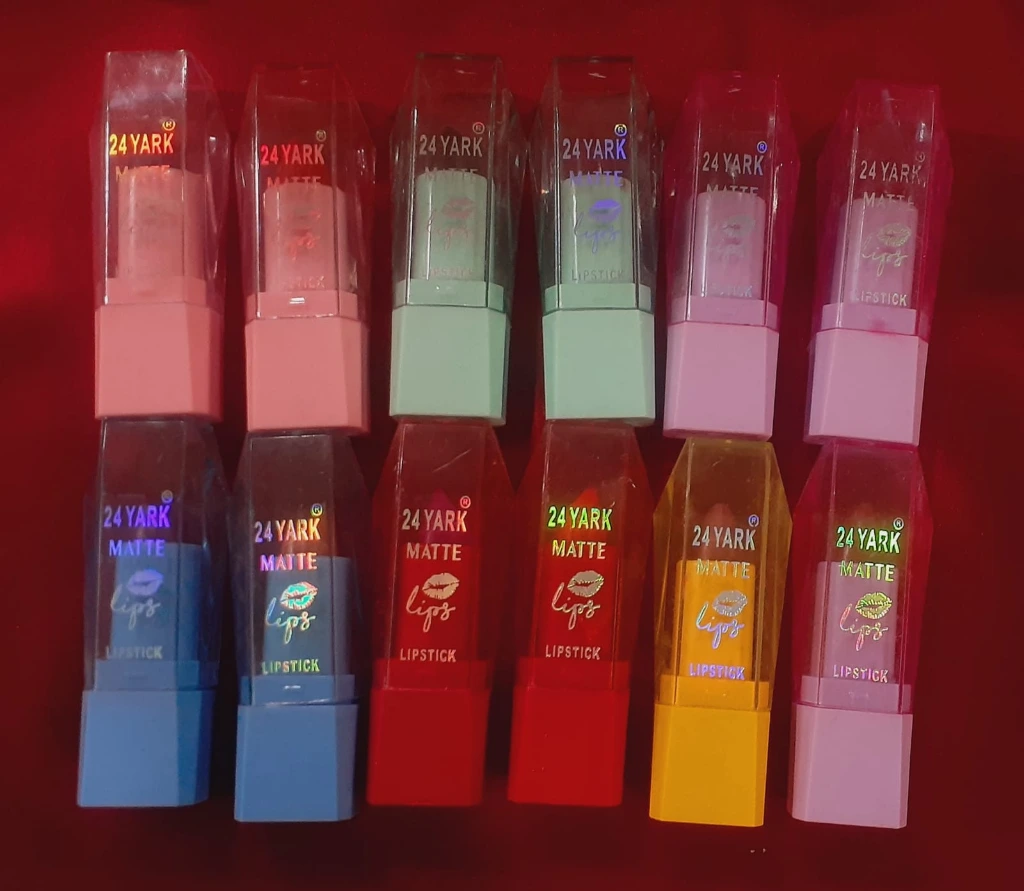 WH217-0000499 - Lipstick 