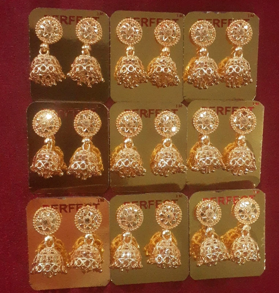 WH142-0000424 - Earring-Jumuka goldplated