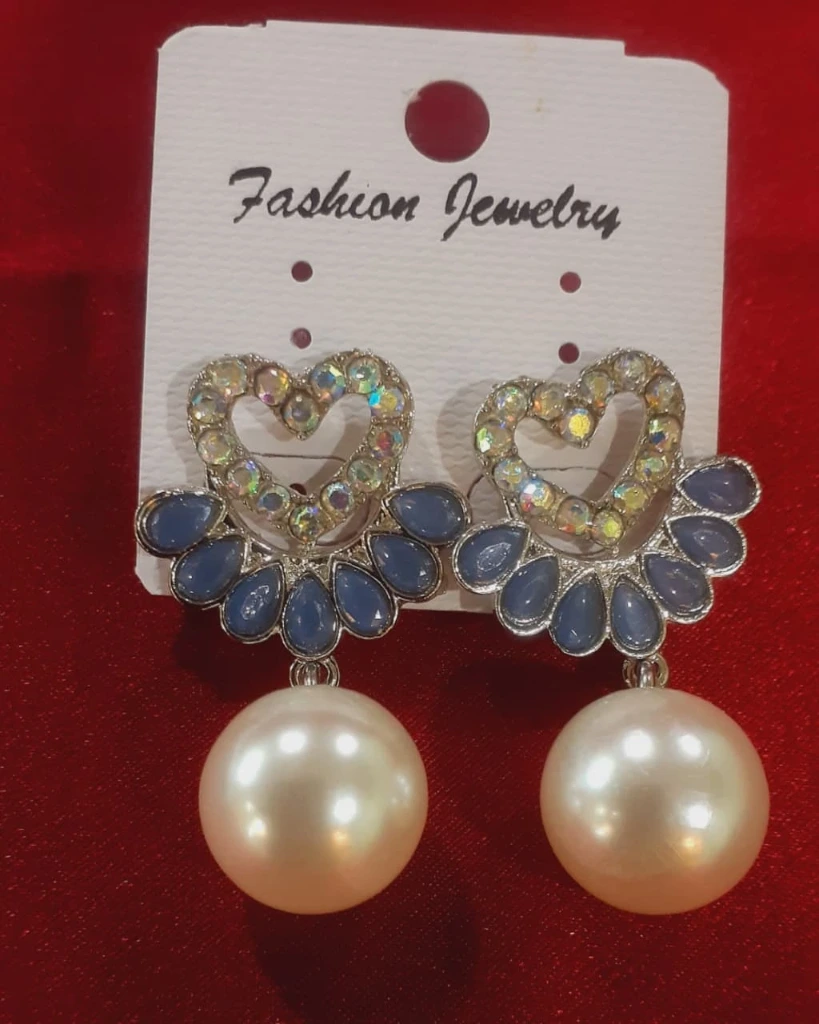 WH240-0000522 - Earrings-Stud-Fancy Stone