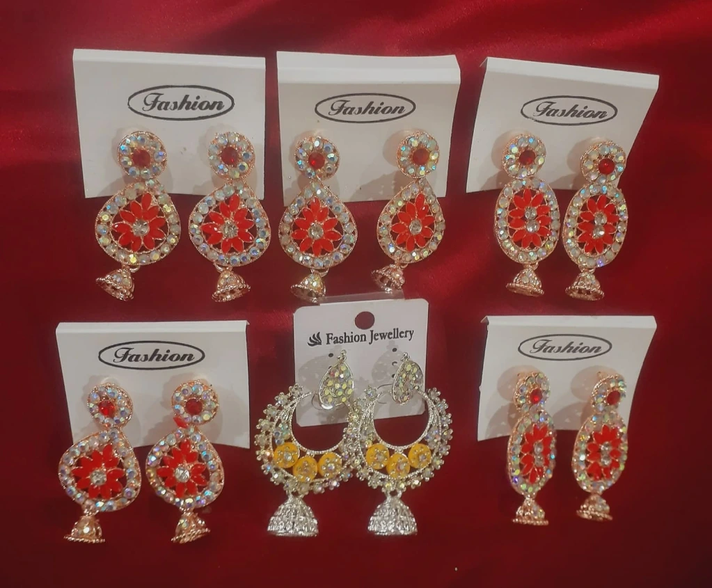 WH153-0000435 - Earrings-Fancy