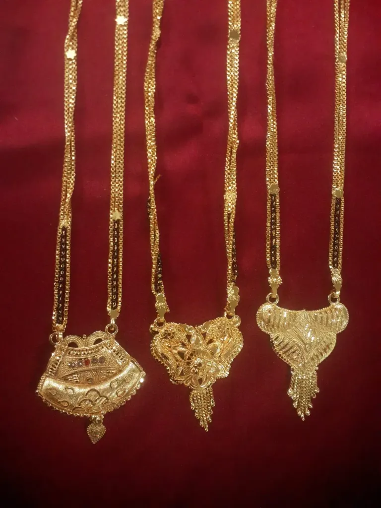 WH93-0000375 - Mangal Sutra Type 1