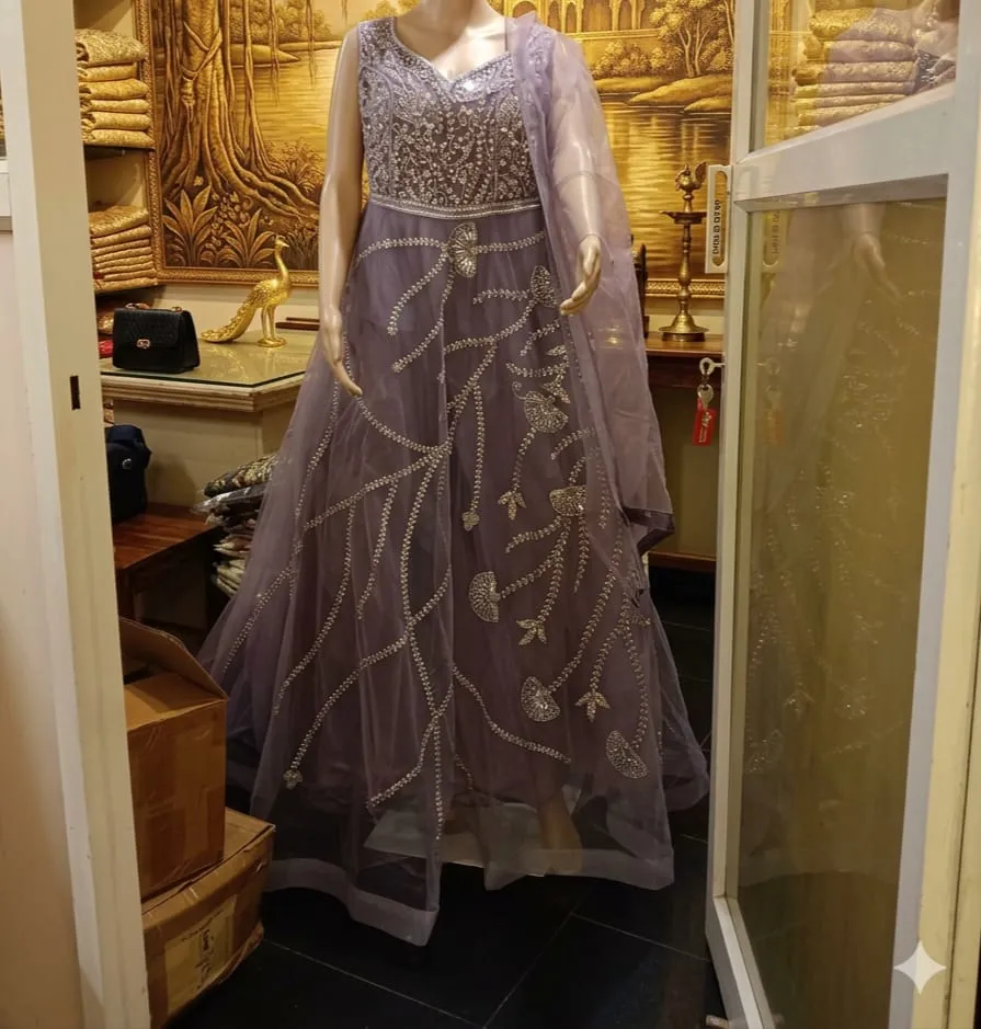 BP-00001146 - Suit / Gown